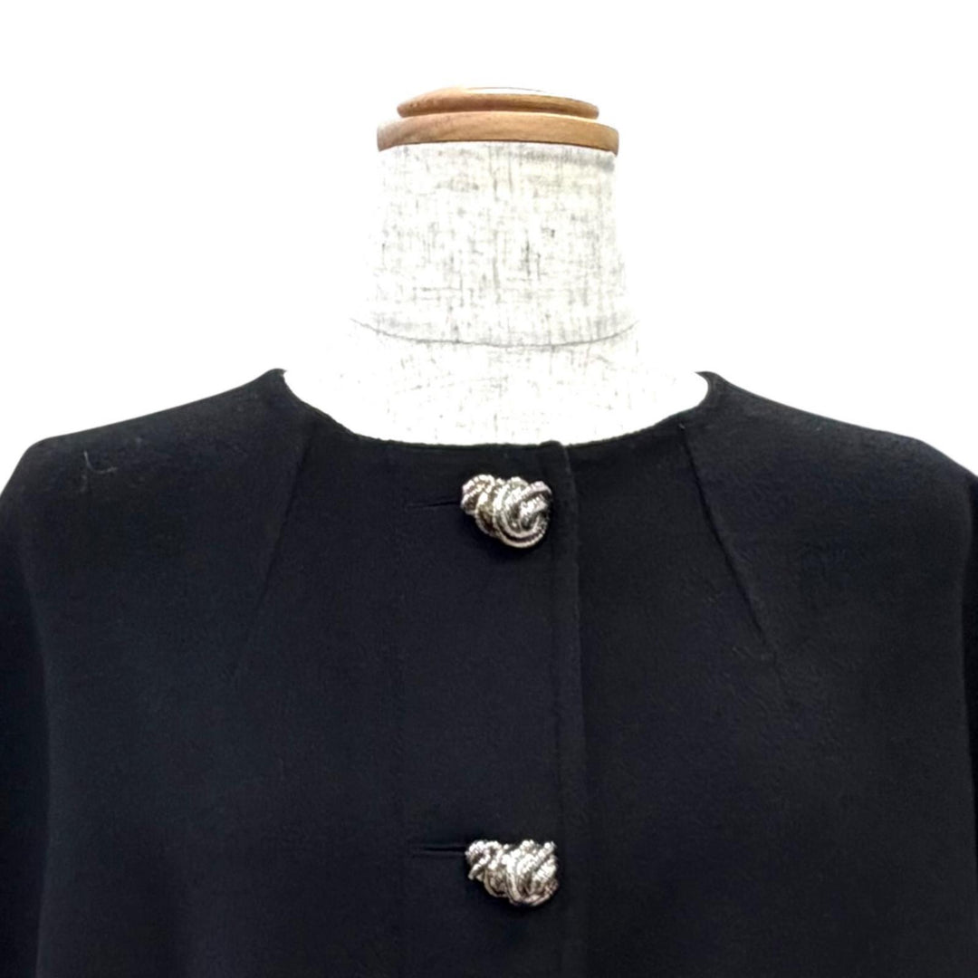 Excellent LOUIS VUITTON Silver design buttons, collarless coat black cashmere