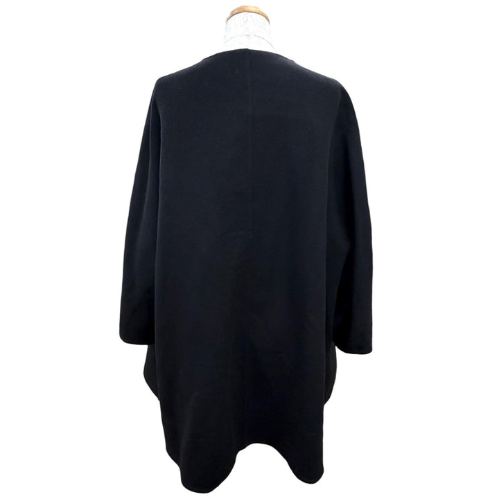 Excellent LOUIS VUITTON Silver design buttons, collarless coat black cashmere