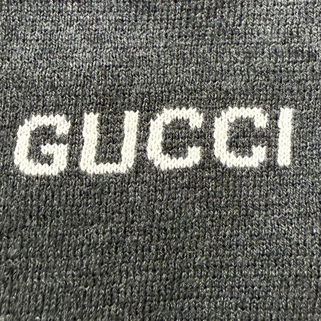 Excellent GUCCI sweater Intarsia logo Charcoal gray silk mens M 819421