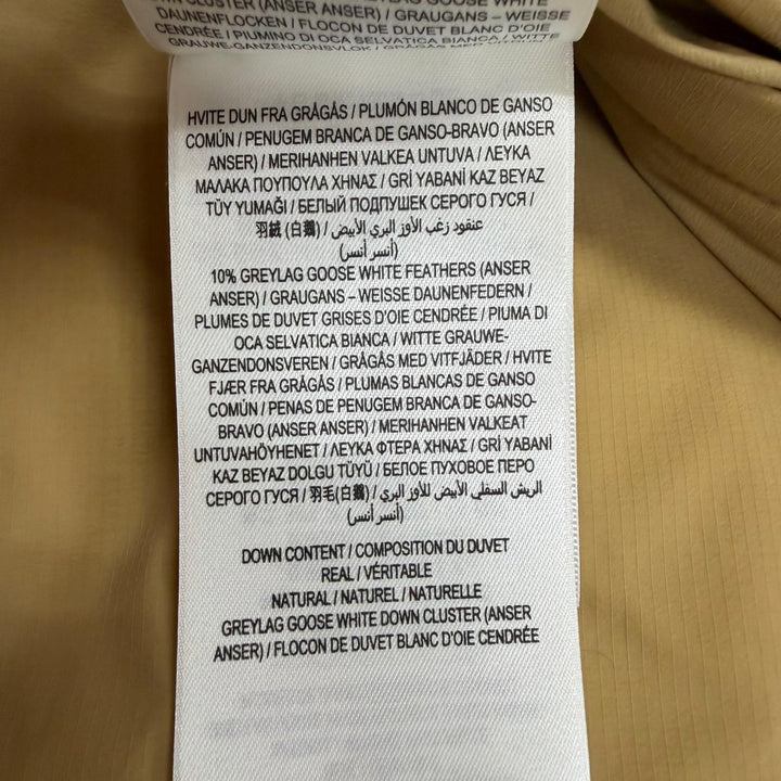Great BURBERRY Down jacket Partially features Nova Check Pattern 2-way