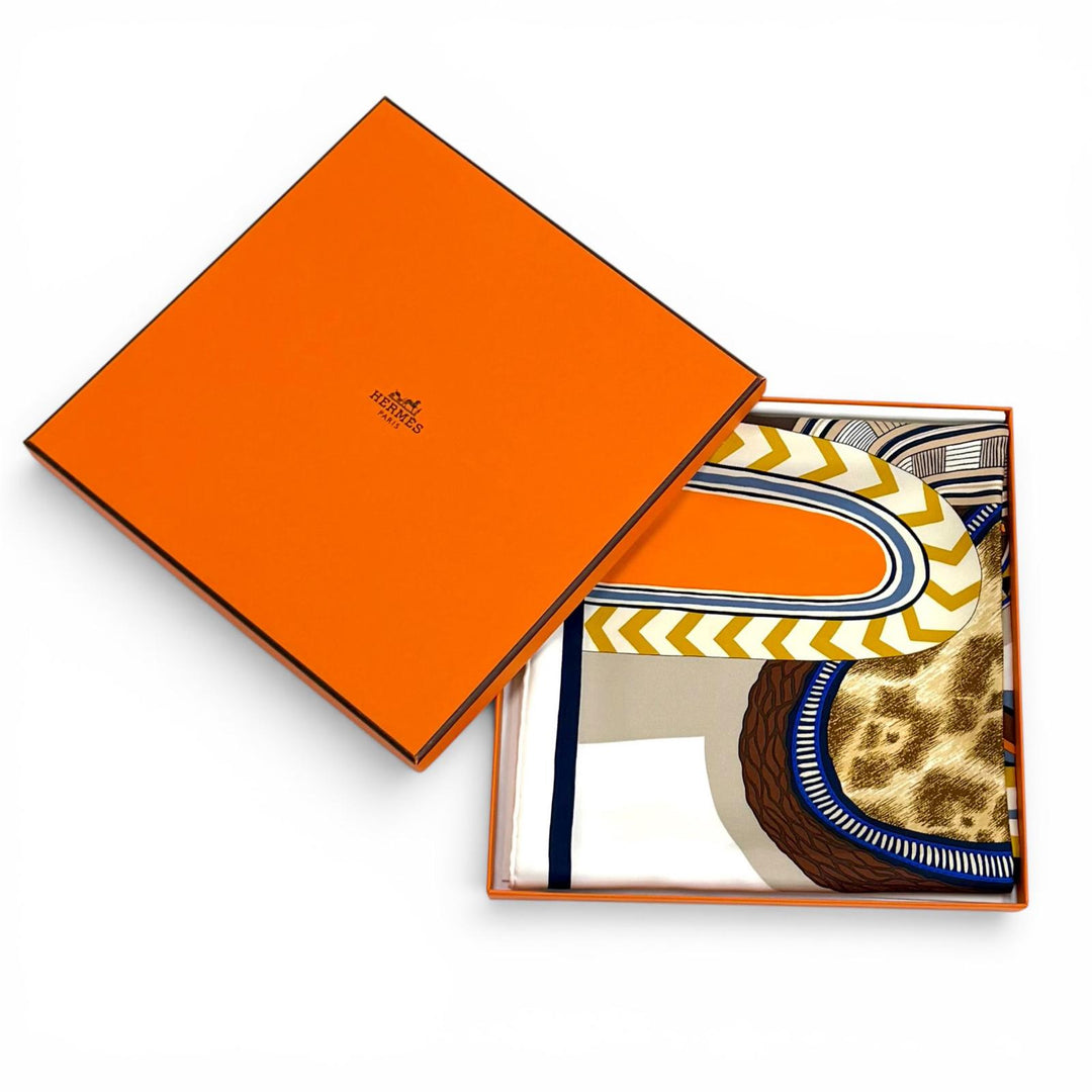 Pristine HERMES scarf La Selle Imaginaire The Imaginary Saddle silk Women