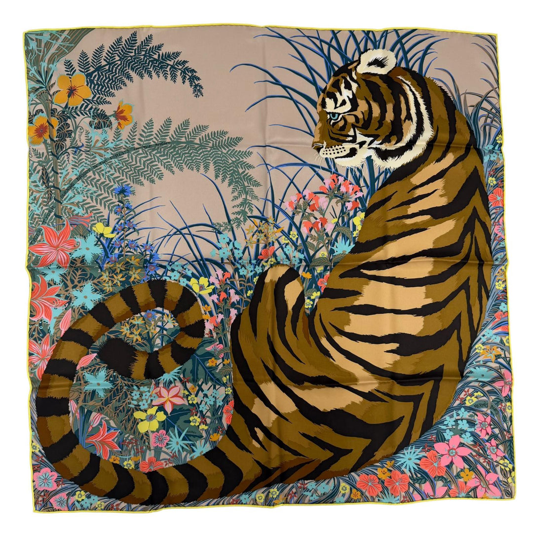Pristine HERMES scarf Tiger Tiger multicolor silk Women