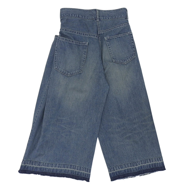 Great Sacai Denim pants Logo buttons, wide silhouette, cut-off. Women 20-05087