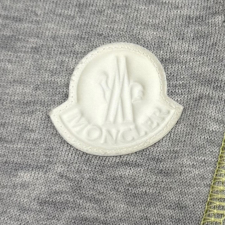 Excellent MONCLER Pants Sweatshirt with leather logo patch XS J10938H00011