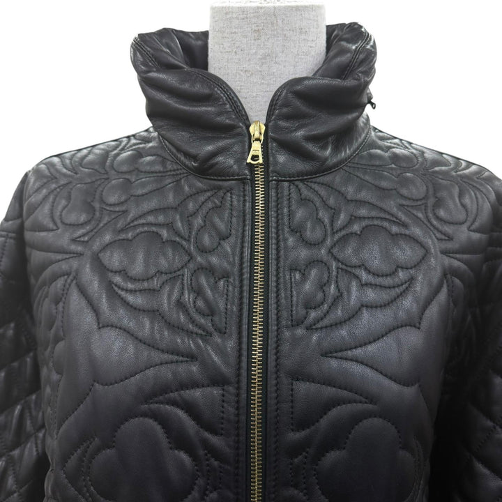 Great LOEWE coat Long length, zip-up, all-over print design, quilted leather. 42