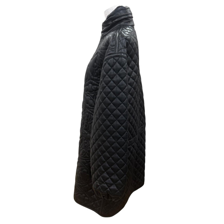 Great LOEWE coat Long length, zip-up, all-over print design, quilted leather. 42