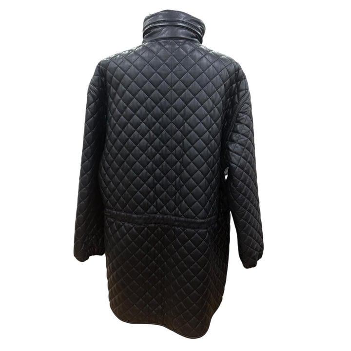 Great LOEWE coat Long length, zip-up, all-over print design, quilted leather. 42