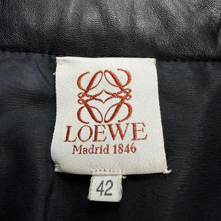Great LOEWE coat Long length, zip-up, all-over print design, quilted leather. 42