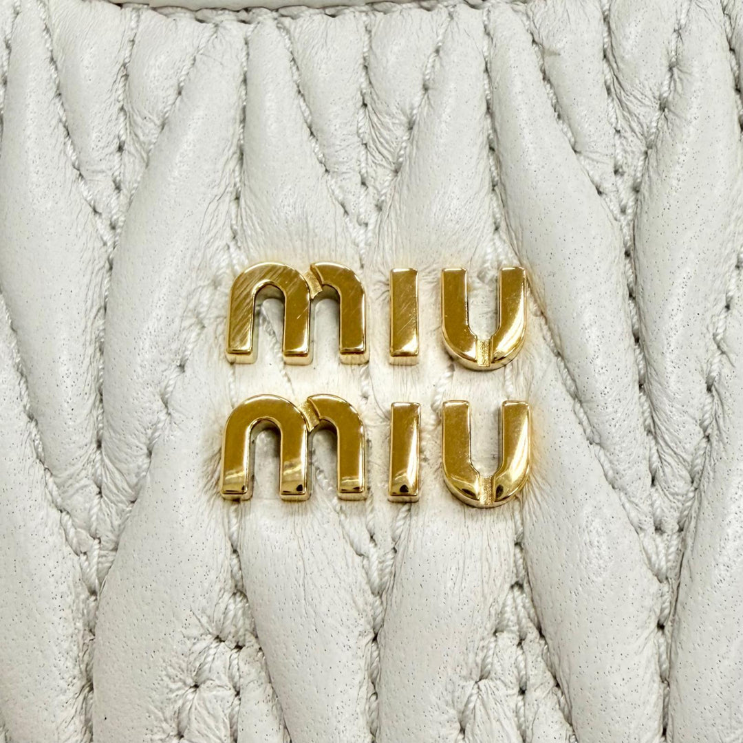 Excellent MIUMIU Bag charm Wonder Keychain Ivory leather Women 5TL3572