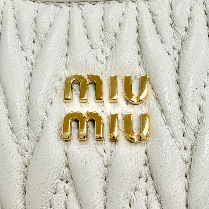 Excellent MIUMIU Bag charm Wonder Keychain Ivory leather Women 5TL3572