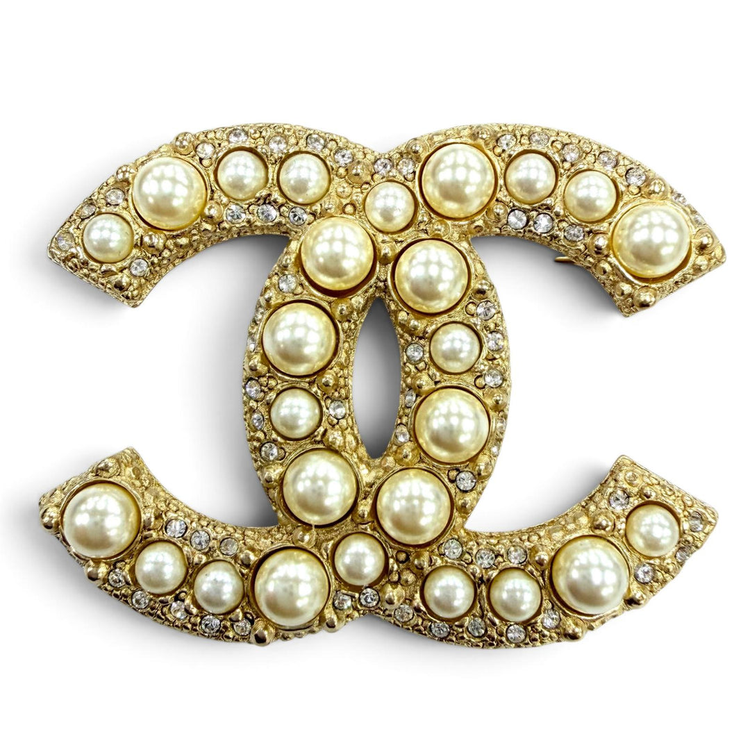 Excellent CHANEL Brooch COCO Mark Fake Pearl gold metal Women F24V