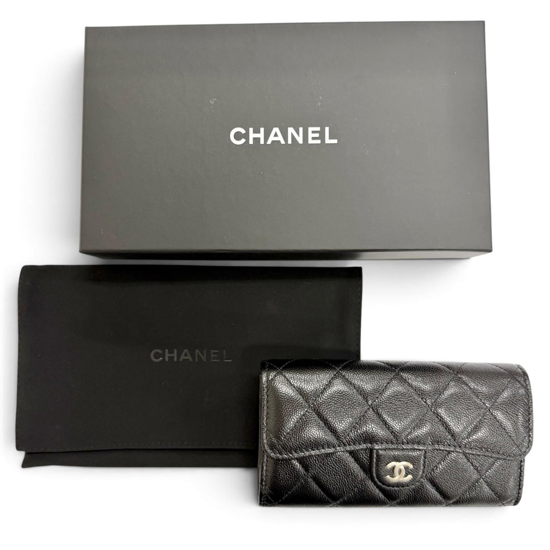 Pristine CHANEL Matelassé COCO Mark Leather Flap Wallet black Caviar skin Women