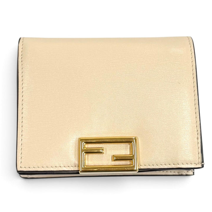 Excellent FENDI Bifold Wallet beige leather Women 8M0420