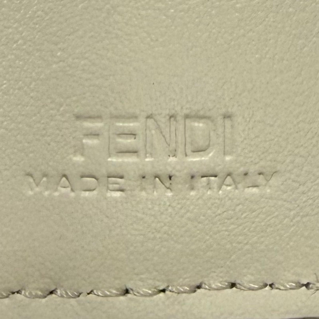 Excellent FENDI Bifold Wallet beige leather Women 8M0420