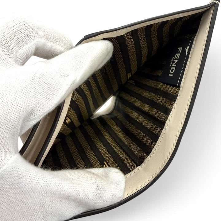 Excellent FENDI Bifold Wallet beige leather Women 8M0420