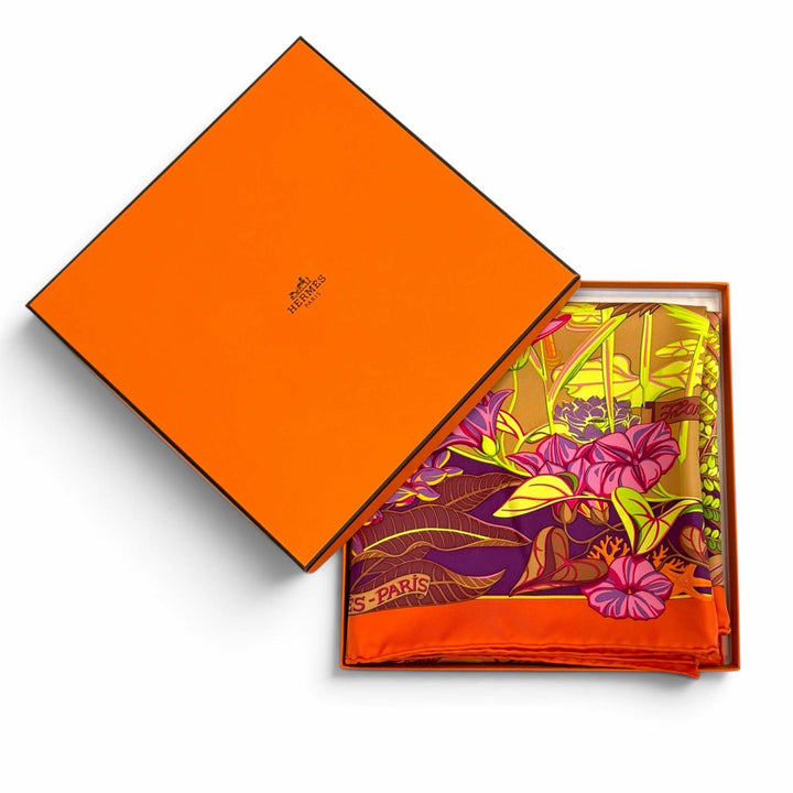 Pristine HERMES scarf FLAMINGO PARTY silk Women