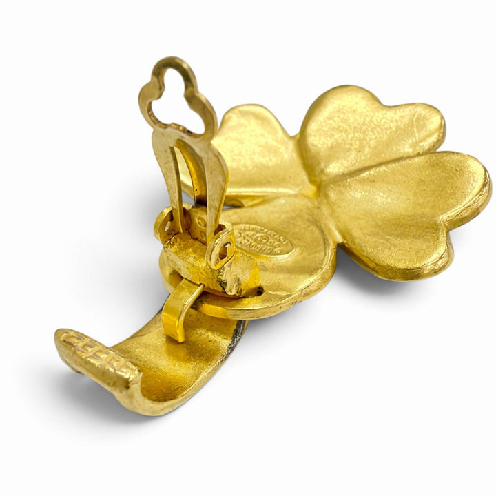 Great CHANEL Earring COCO Mark Clover gold Women 95P