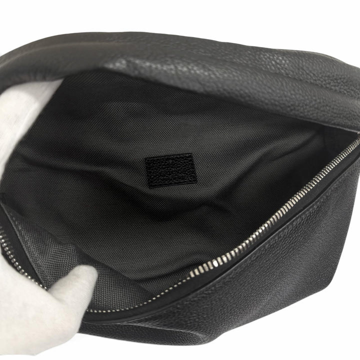 Pristine GUCCI Sling bag GG Supreme Logo Belt Bag black leather 768111