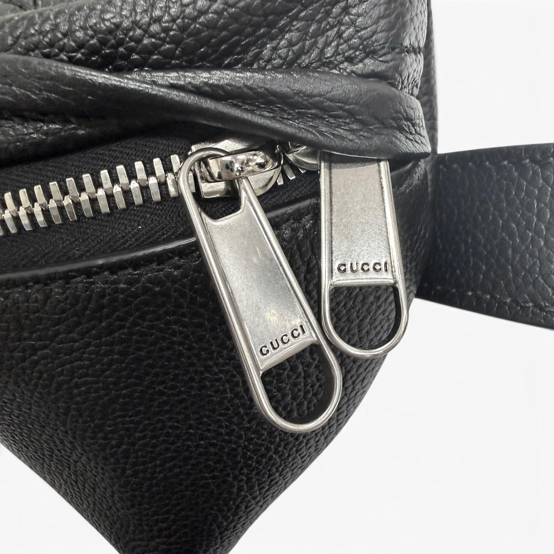 Pristine GUCCI Sling bag GG Supreme Logo Belt Bag black leather 768111