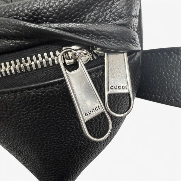 Pristine GUCCI Sling bag GG Supreme Logo Belt Bag black leather 768111