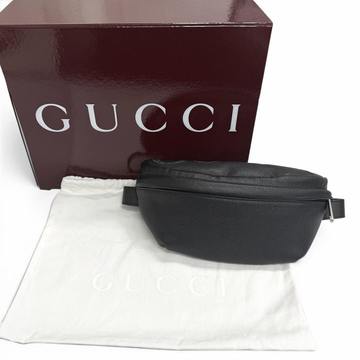 Pristine GUCCI Sling bag GG Supreme Logo Belt Bag black leather 768111