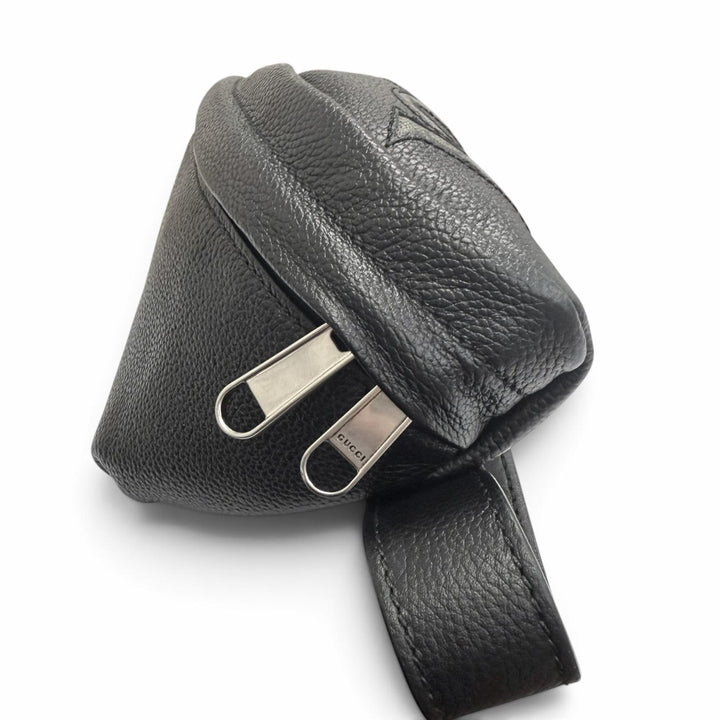 Pristine GUCCI Sling bag GG Supreme Logo Belt Bag black leather 768111