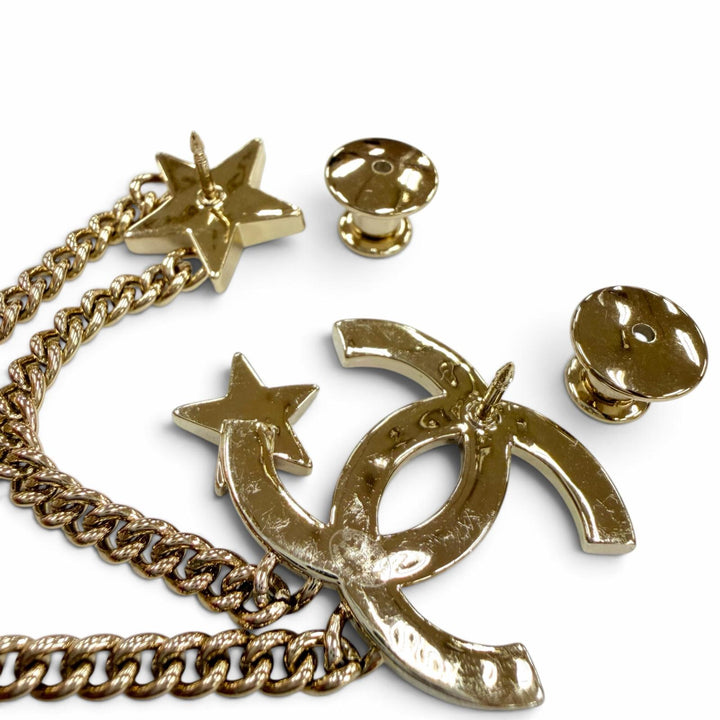 Great CHANEL Brooch COCO Mark Star Chain Rhinestone gold metal Women B25B