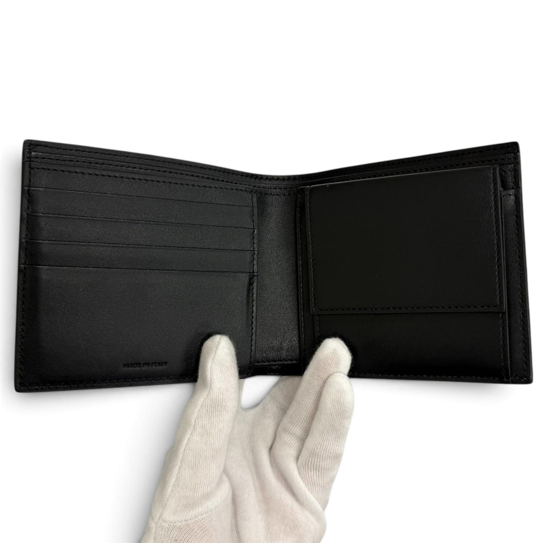Excellent CELINE Bifold Wallet Triomphe Embossed Compact Wallet black