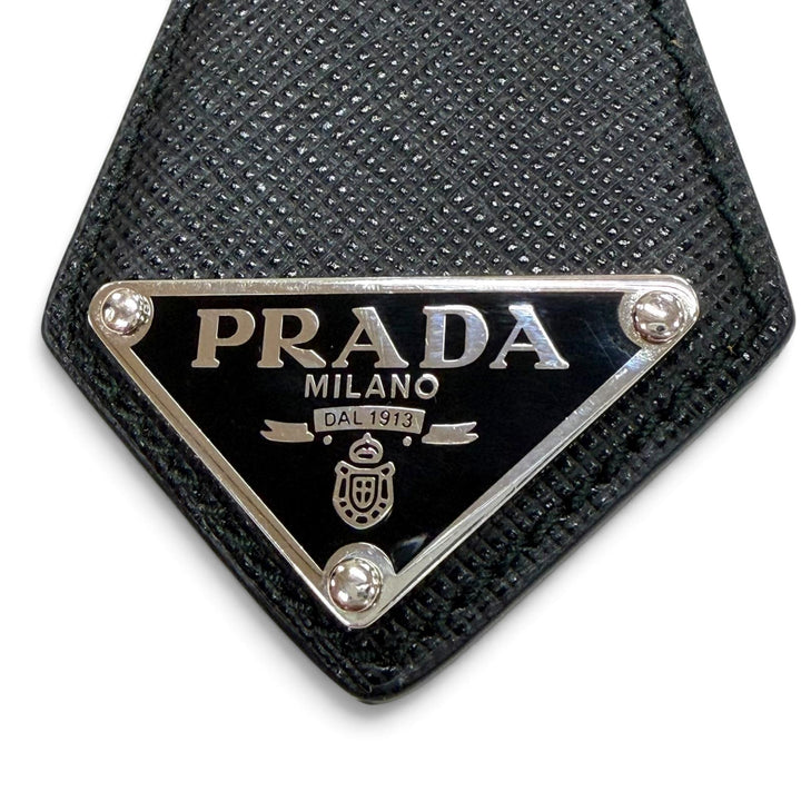 Very Good PRADA key ring triangle logo triangle plate Safiano leather 2PP041