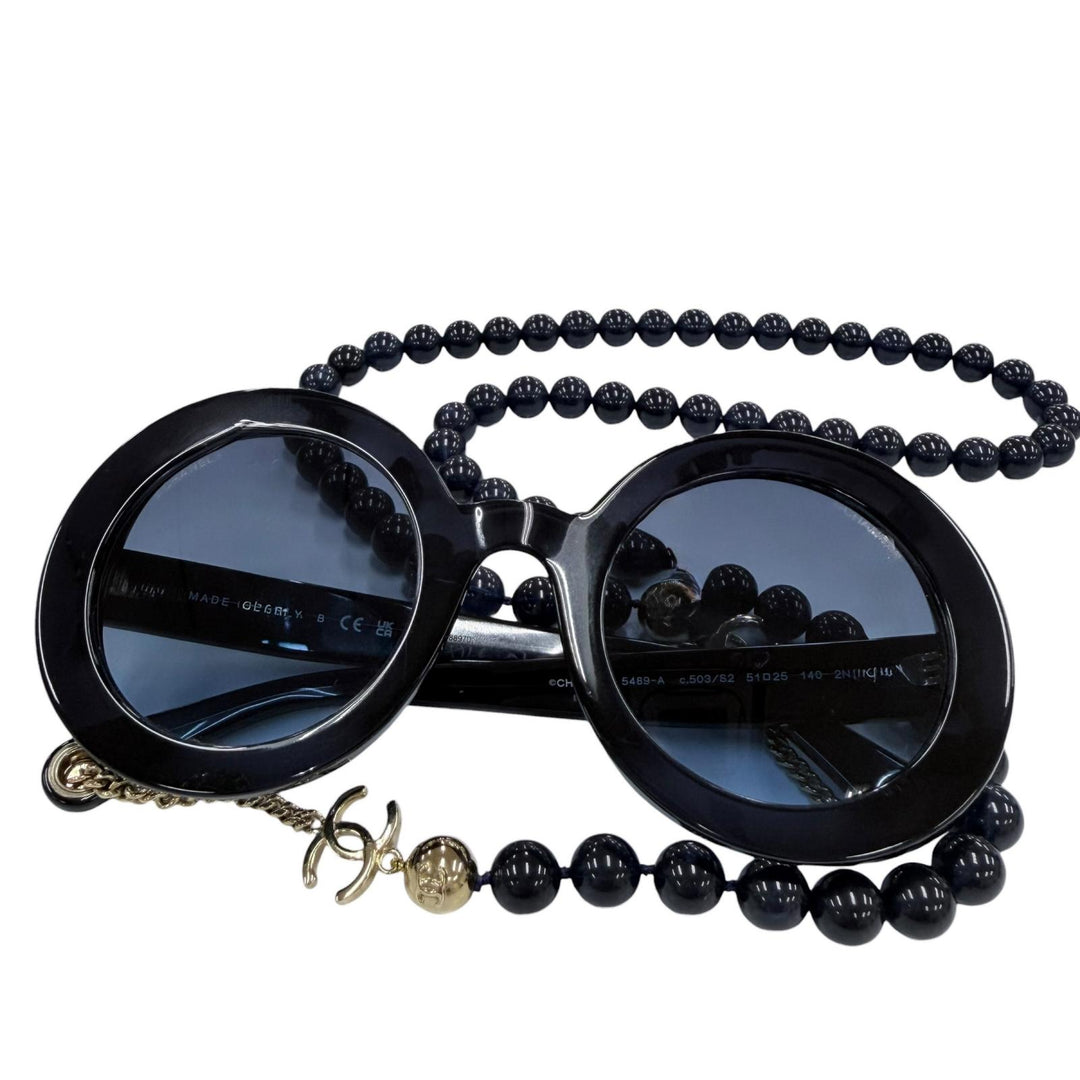 Excellent CHANEL COCO Mark Round Shape Sunglasses with Pearl Chain 5489