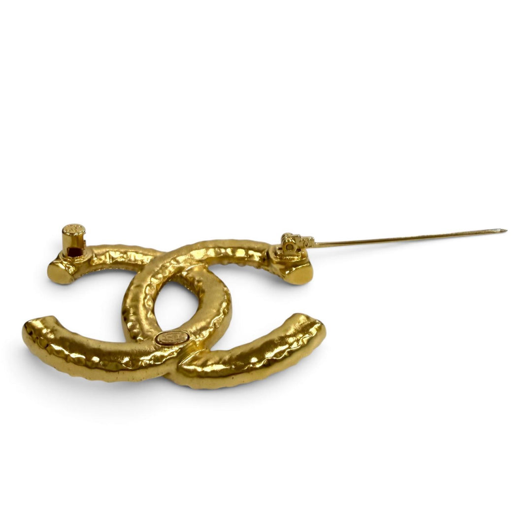 Excellent CHANEL Brooch COCO Mark Fake Pearl gold Women A24S ABD375