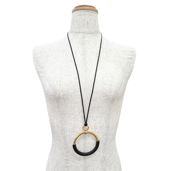 Pristine HERMES Necklace Loop Gran Using leather black leather Women