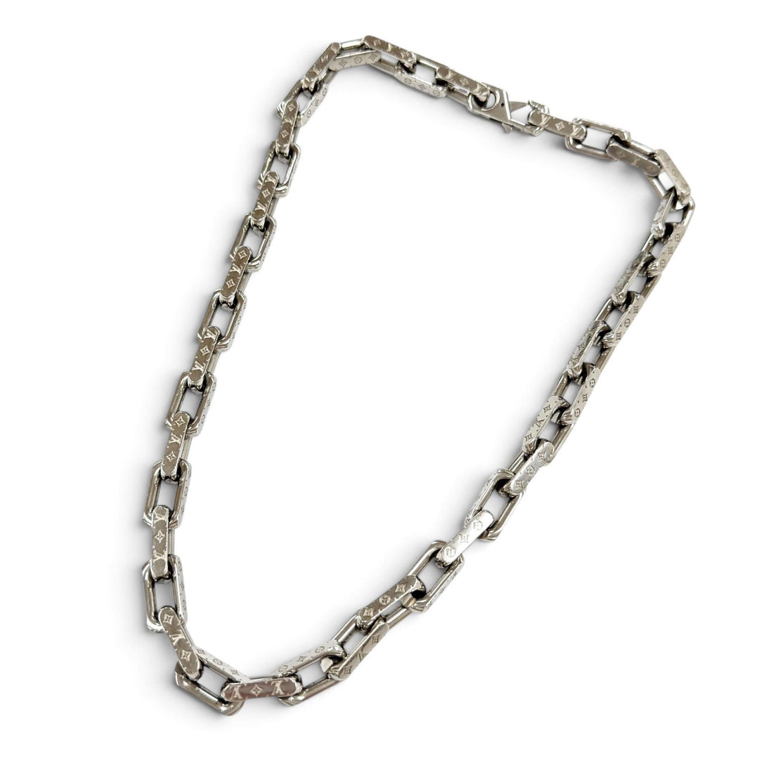 Great LOUIS VUITTON Necklace Collier Chain Monogram Silver mens M00307