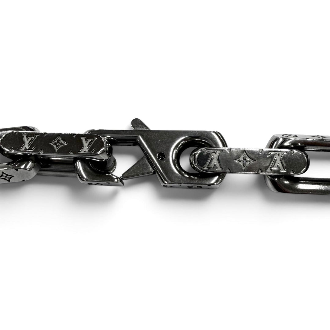 Great LOUIS VUITTON Necklace Collier Chain Monogram Silver mens M00307