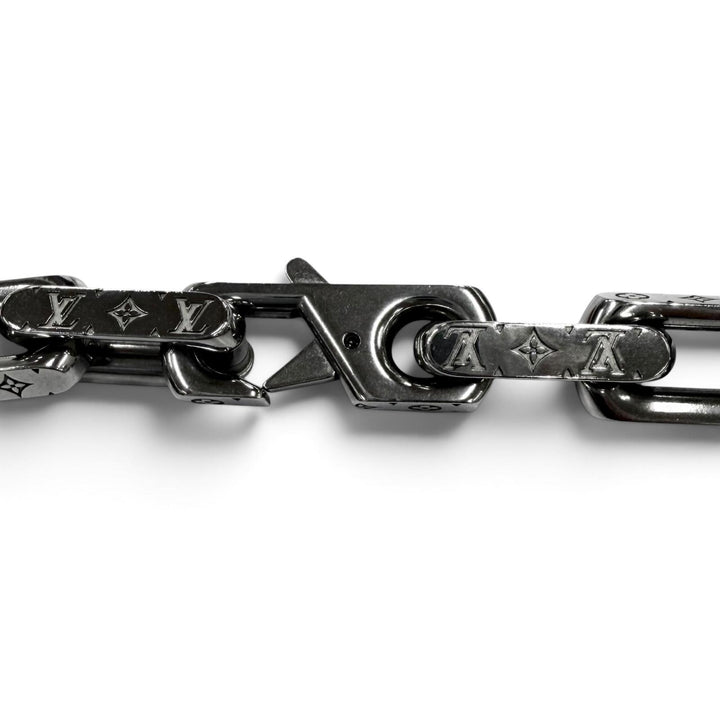 Great LOUIS VUITTON Necklace Collier Chain Monogram Silver mens M00307