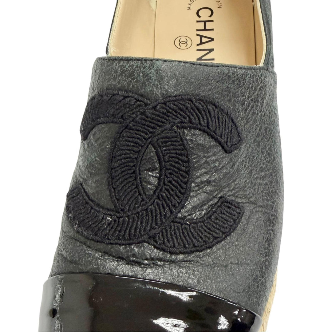 Great CHANEL Sandals COCO Mark Crack Espadrille Wedge Sandals black 37 G34659