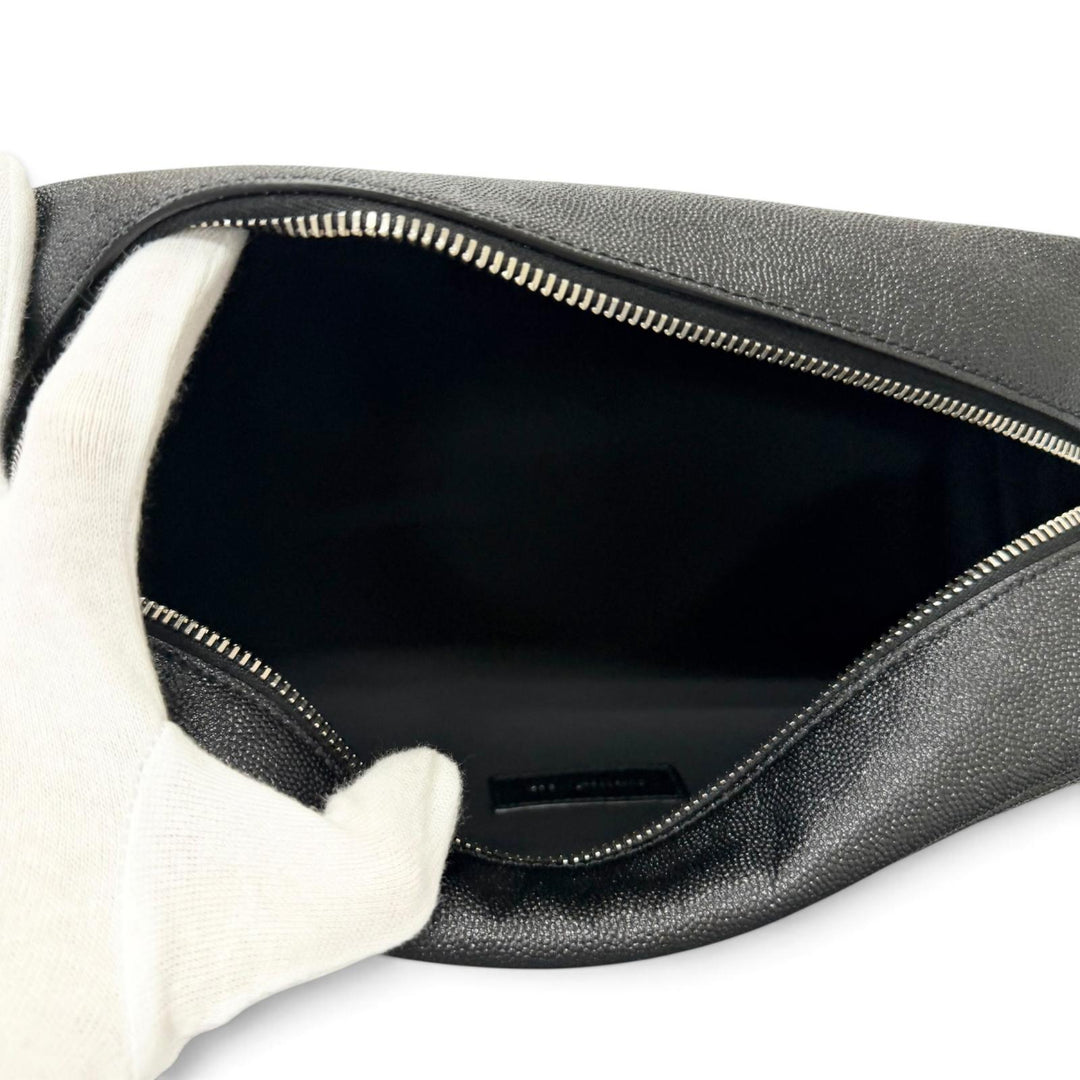 Excellent SAINT LAURENT PARIS Clutch bag Logo travel pouch black Grain calf