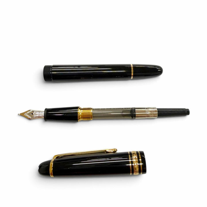 Pristine MONTBLANC fountain pen Meisterstück Classic 145 Current product: 14K