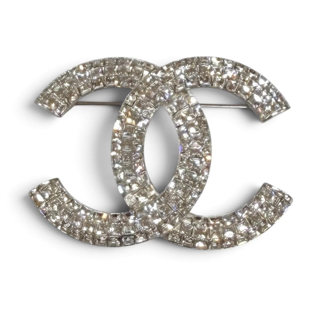 Excellent CHANEL Brooch COCO Mark rhinestone Silver Women B16S