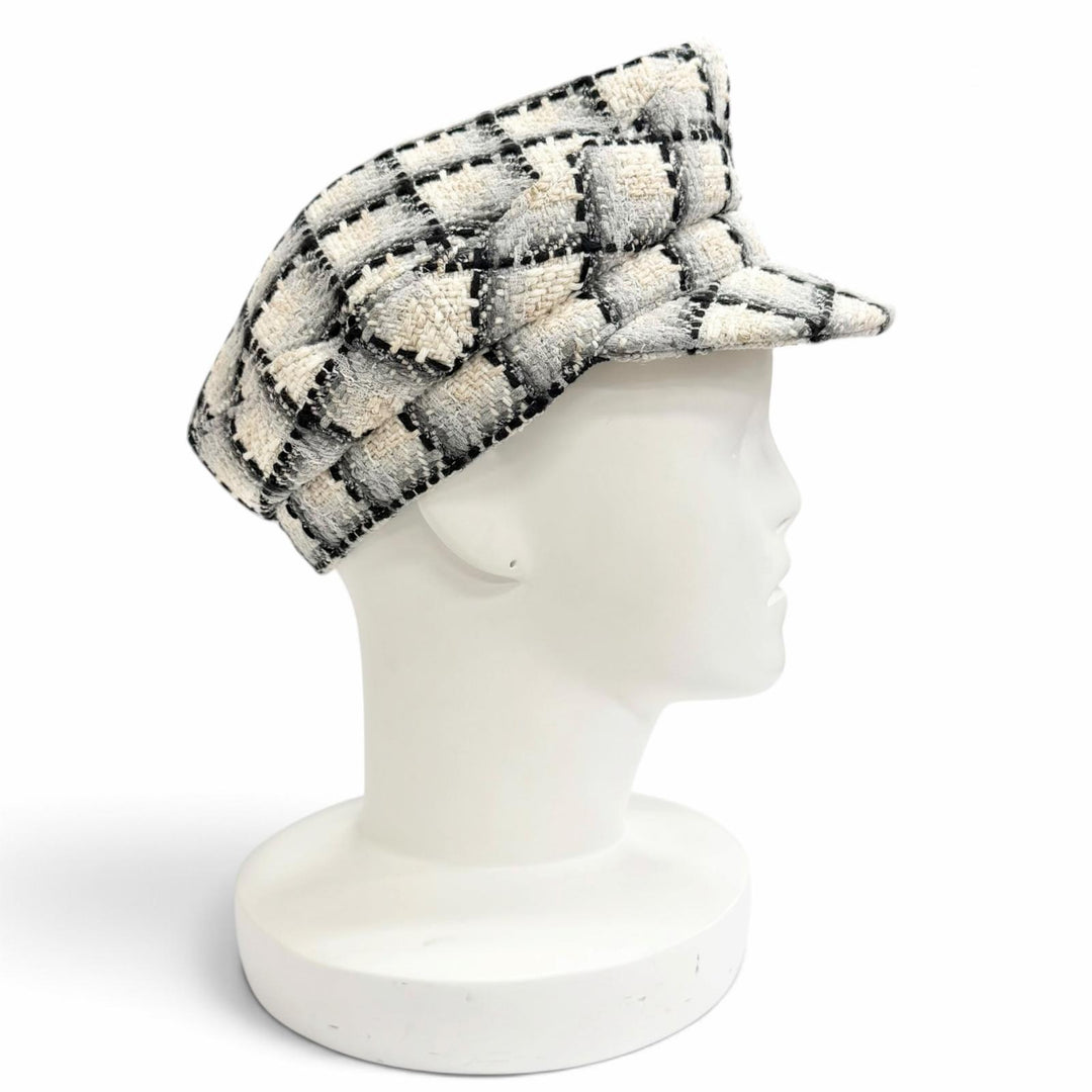 Very Good CHANEL COCO MarkMetal Check Pattern Tweed Casquette Hat beige M 22K