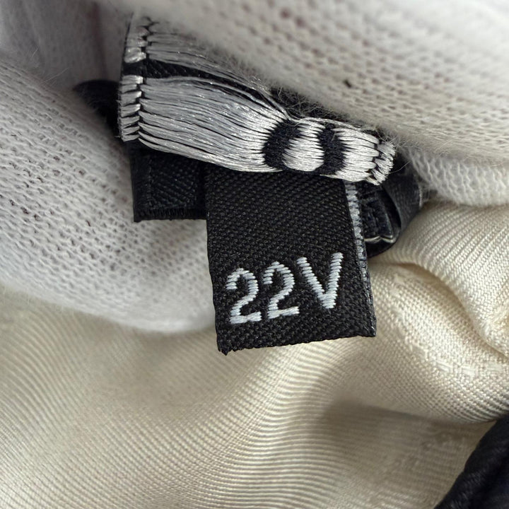 Excellent CHANEL Shush Camellia logo white silk Women 22V