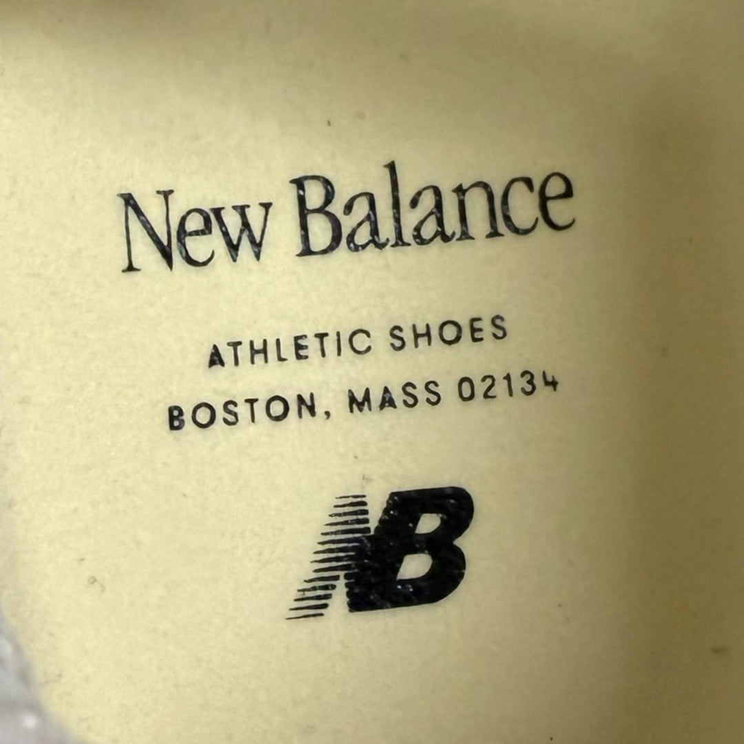 Pristine NEW BALANCE Low cut sneakers Different material switching gray mesh