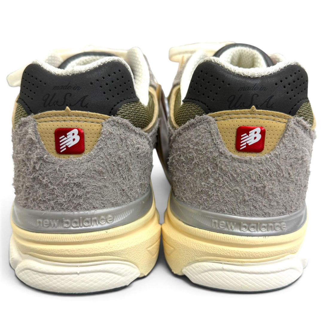 Pristine NEW BALANCE Low cut sneakers Different material switching gray mesh