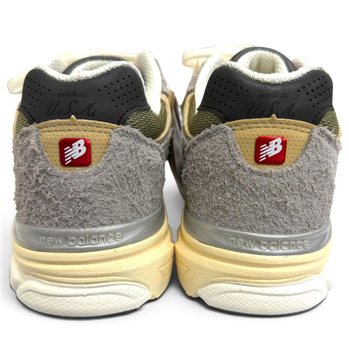 Pristine NEW BALANCE Low cut sneakers Different material switching gray mesh