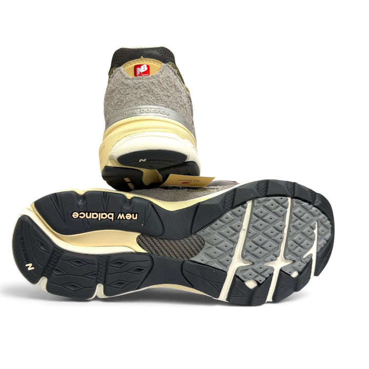 Pristine NEW BALANCE Low cut sneakers Different material switching gray mesh