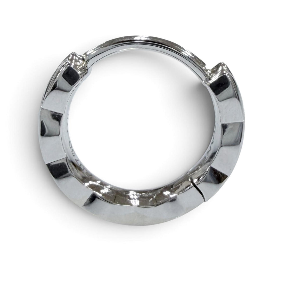 Excellent CHANEL Pierce Coco Crush Collection Single Mini Hoop White gold J12687