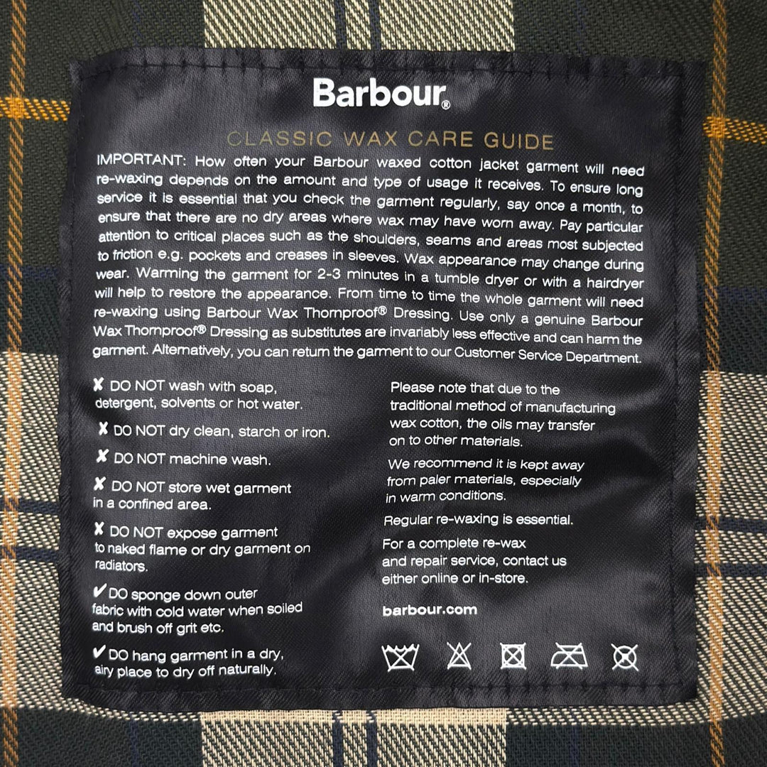 Very Good Barbour Jacket BEDALE Logo buttons, checked lining, oiled leather. 40
