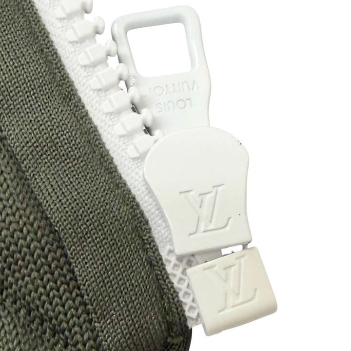 Excellent LOUIS VUITTON Best Back logo, monogram, military, utility. khaki