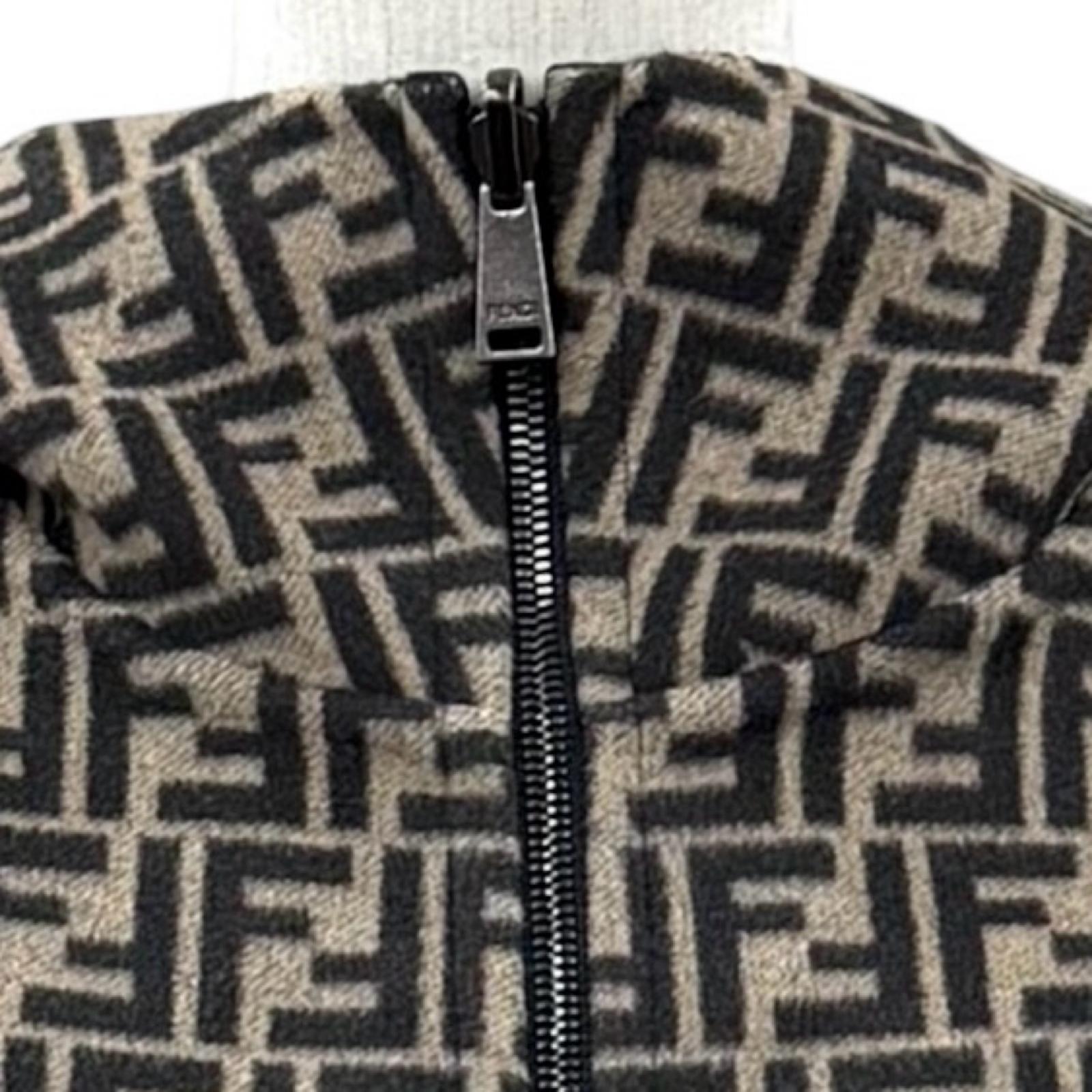 Excellent FENDI Jacket Reversible FF Logo Cropped Pants black wool
