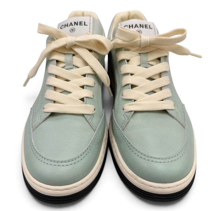 Excellent CHANEL sneakers Logo-embroidered leather Mint green 39 24K G46078